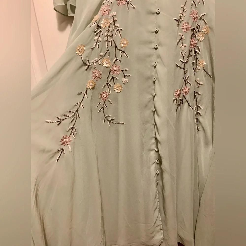EUC Hope & Ivy Embroidered Midi Dress in Sage - Picture 8 of 16